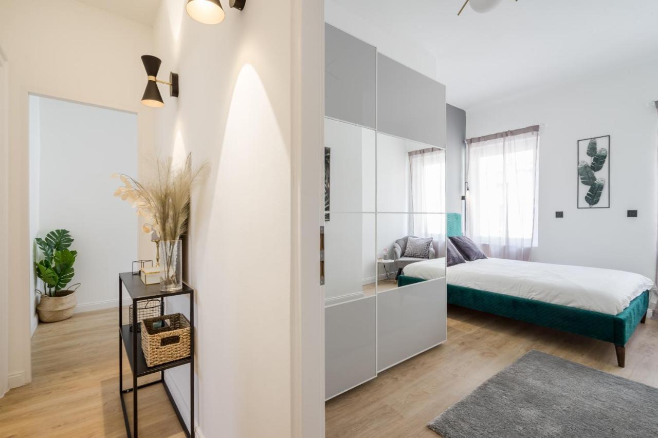 Tilia Luxury Apartment - 3 Bedrooms With Ac Budapest Exterior photo