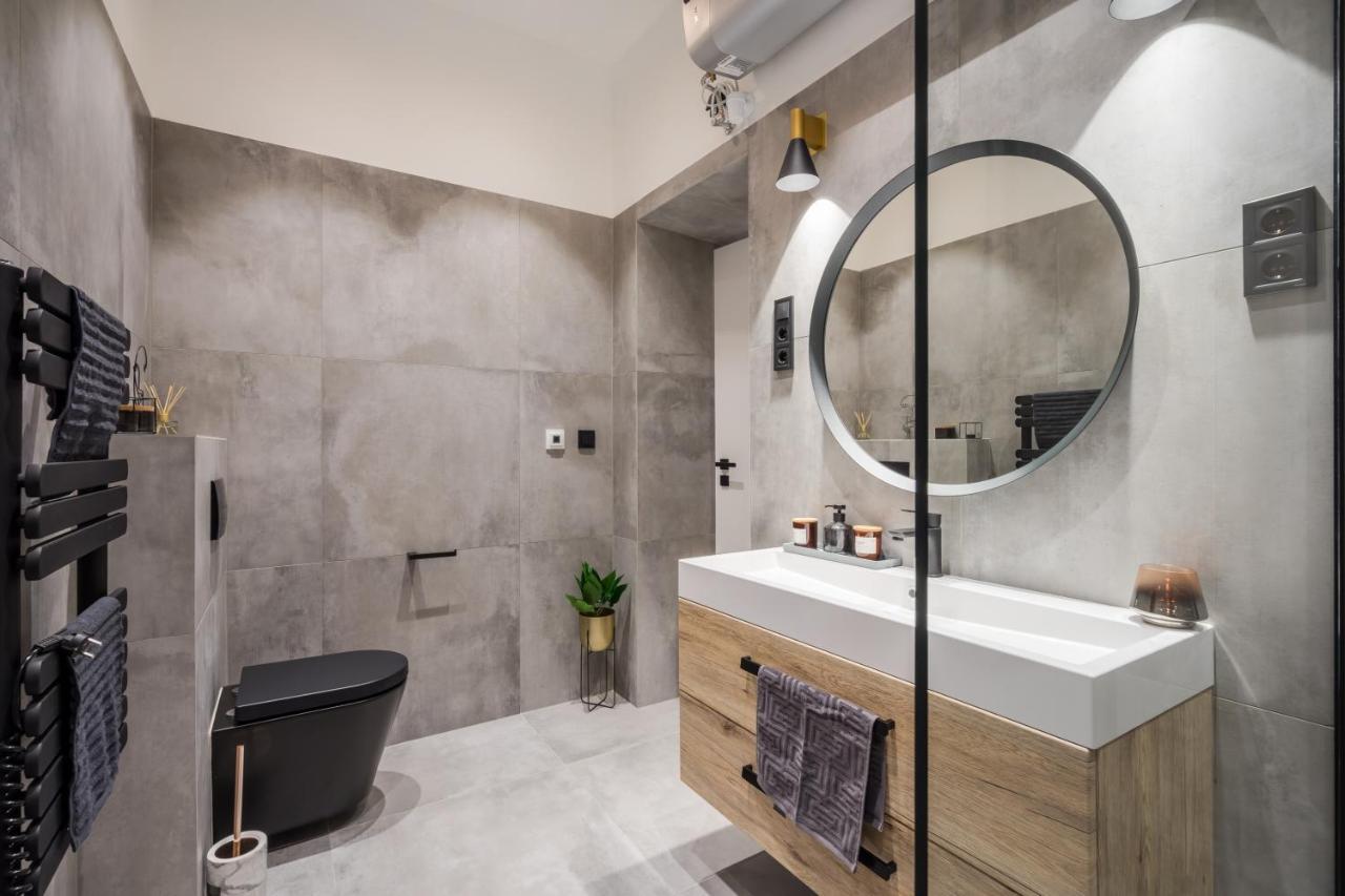 Tilia Luxury Apartment - 3 Bedrooms With Ac Budapest Exterior photo